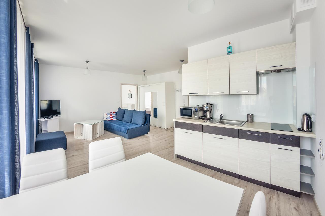 Apartamenty Sun & Snow Kwartal Rozy Wiatrow ชวีโนวิชแจ ภายนอก รูปภาพ